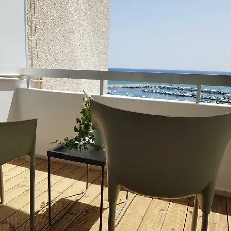 Lägenhet Sea Gate Luxury Larnaca
