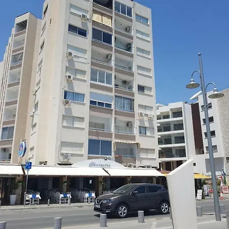 Sea Gate Luxury Lägenhet Larnaca