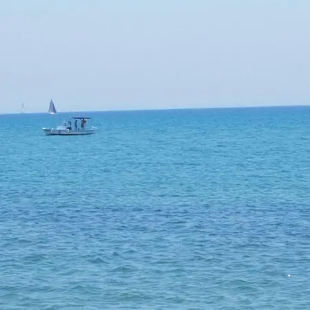 Sea Gate Luxury Lägenhet Larnaca